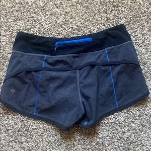 LuluLemon Speed Up Low-Rise Lined Short 2.5”
